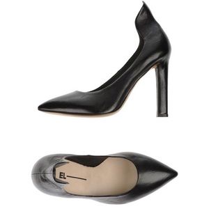 El Italian shoes black leather pumps 35